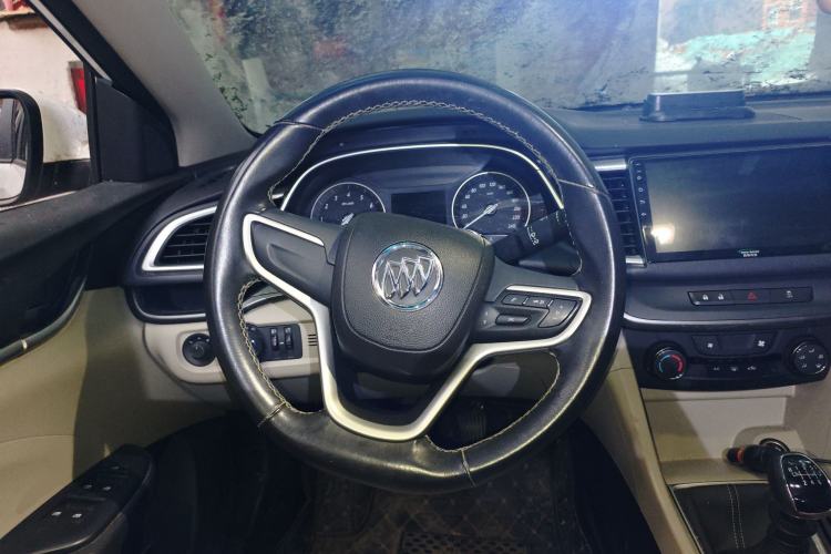 Used Buick GT 2018 15T Manual Elite Version China V Standard Steering Wheel