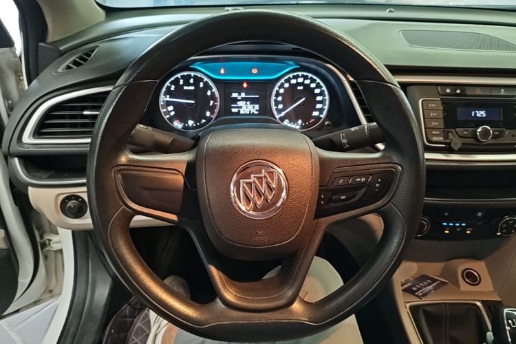 Used Buick GT 2018 15T Manual Entry-Level Version China V Standard Steering Wheel