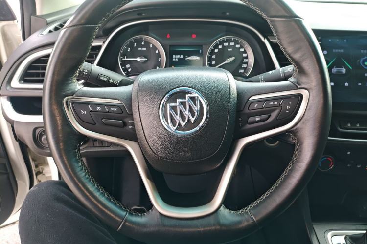 Used Buick GT 2018 18T Automatic Elite Model Steering Wheel