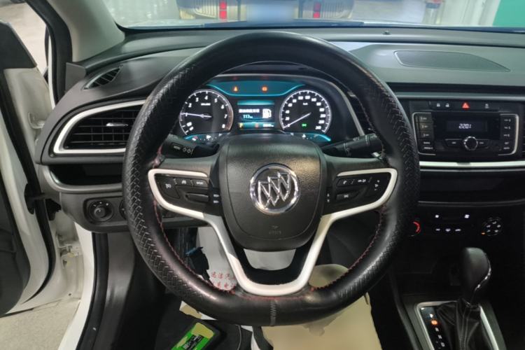 Used Buick GT 2018 18T Automatic Elite Model Steering Wheel