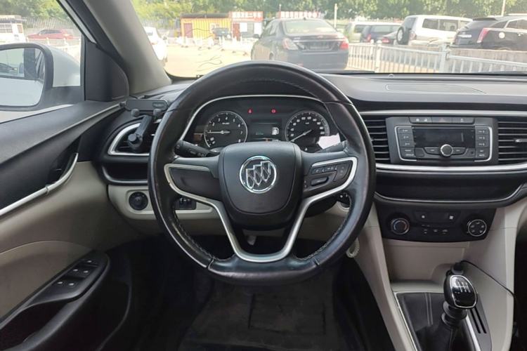 Used Buick GT 2018 15T Manual Elite Version China V Standard Steering Wheel