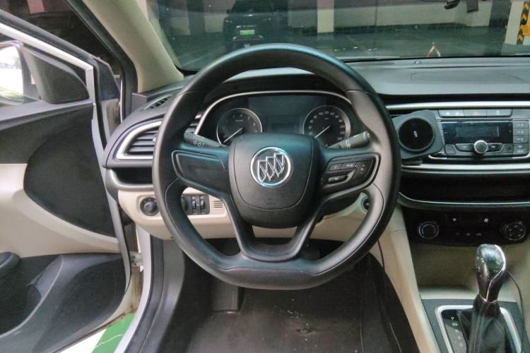 Used Buick GT 2018 15T Dual-Clutch Advanced Model China V Standard Steering Wheel