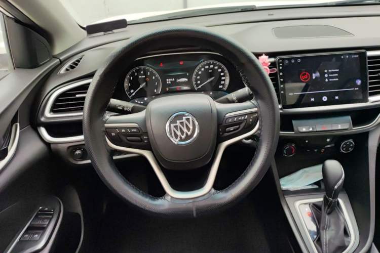Used Buick GT 2018 18T Automatic Elite Model Steering Wheel
