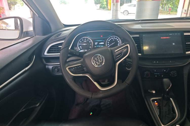 Used Buick GT 2018 18T Automatic Elite Model Steering Wheel