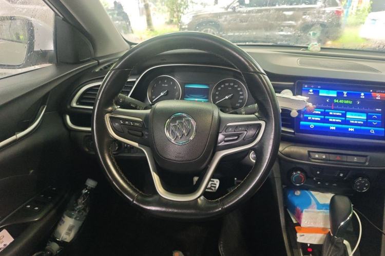 Used Buick GT 2018 18T Automatic Elite Model Steering Wheel