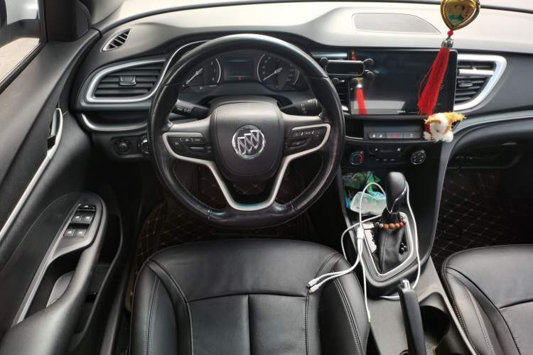 Used Buick GT 2018 18T Automatic Elite Model Steering Wheel