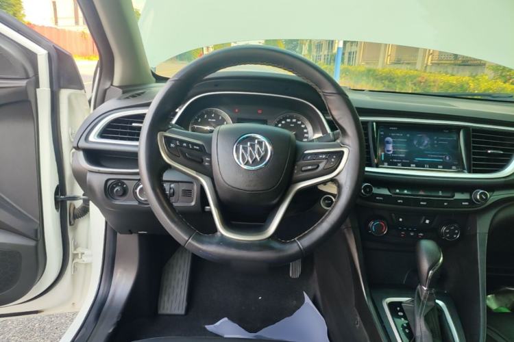 Used Buick GT 2018 18T Automatic Elite Model Steering Wheel