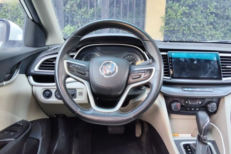 Used Buick GT 2018 15T Dual-Clutch Elite Model China V Standard Steering Wheel