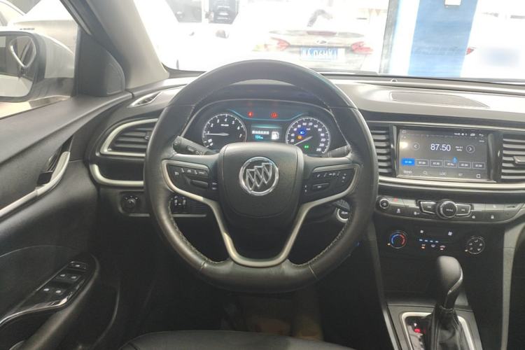 Used Buick GT 2018 18T Automatic Elite Model Steering Wheel