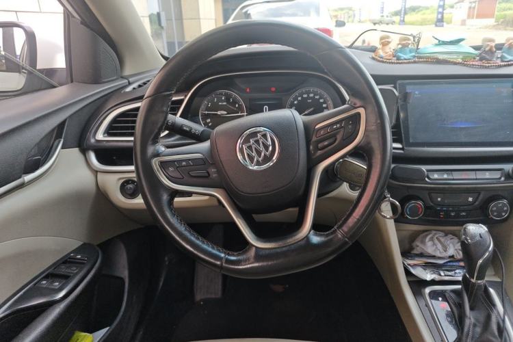 Used Buick GT 2018 15T Dual-Clutch Elite Model China V Standard Steering Wheel