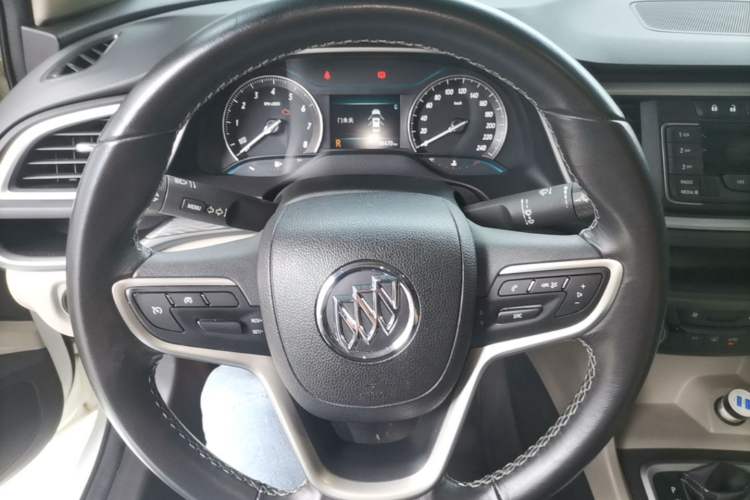 Used Buick GT 2018 15T Dual-Clutch Elite Model China V Standard Steering Wheel