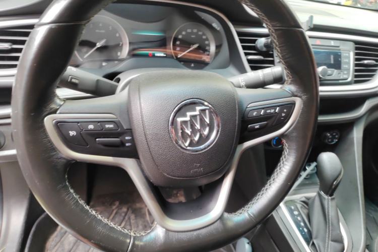 Used Buick GT 2018 18T Automatic Elite Model Steering Wheel