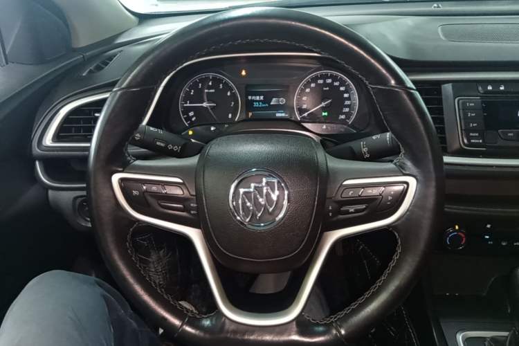 Used Buick GT 2018 18T Automatic Elite Model Steering Wheel