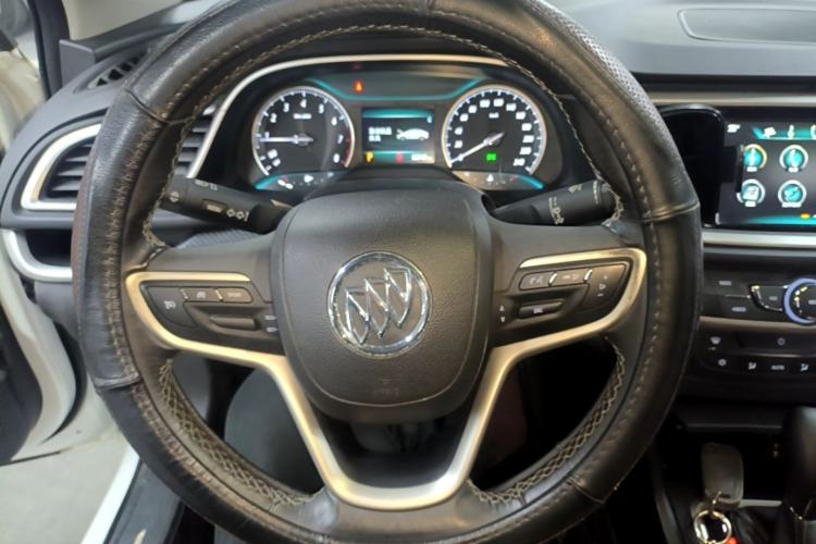 Used Buick GT 2018 18T Automatic Flagship Model Steering Wheel