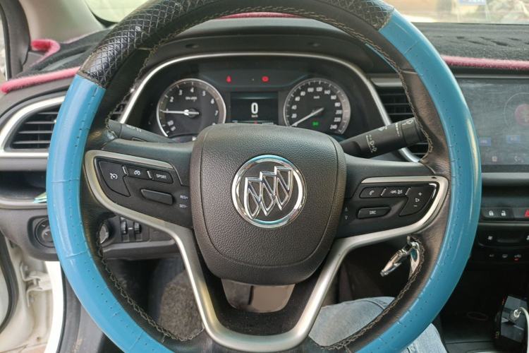 Used Buick GT 2018 18T Automatic Elite Model Steering Wheel