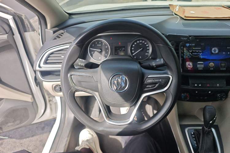 Used Buick GT 2018 15T Dual-Clutch Advanced Model China V Standard Steering Wheel