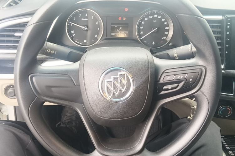 Used Buick GT 2018 15T Manual Entry-Level Version China V Standard Steering Wheel
