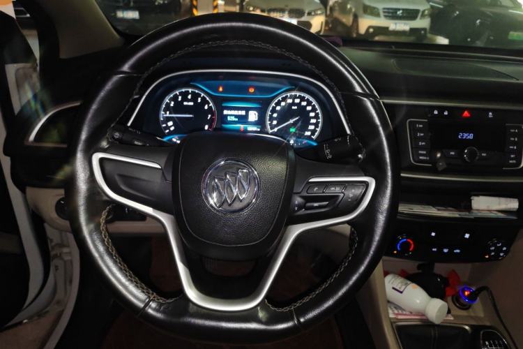 Used Buick GT 2018 15T Manual Elite Version China V Standard Steering Wheel