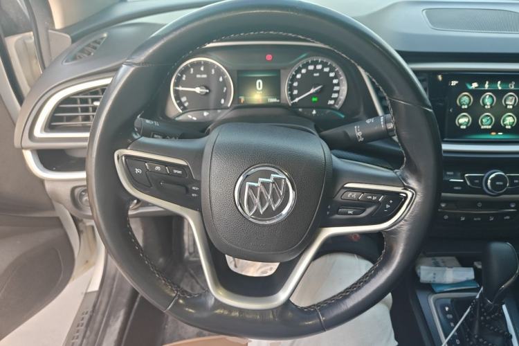 Used Buick GT 2018 18T Automatic Flagship Model Steering Wheel