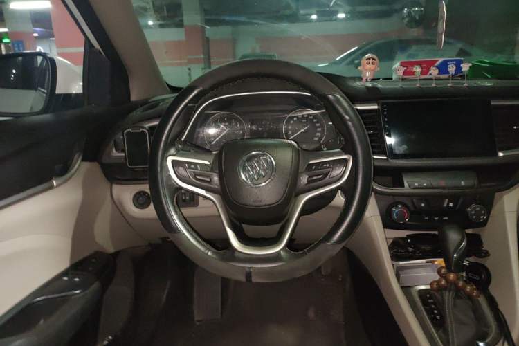 Used Buick GT 2018 15T Dual-Clutch Elite Model China V Standard Steering Wheel