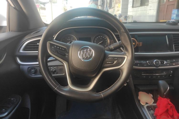 Used Buick GT 2018 18T Automatic Flagship Model Steering Wheel