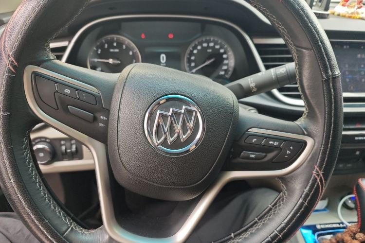 Used Buick GT 2018 15T Dual-Clutch Elite Model China V Standard Steering Wheel