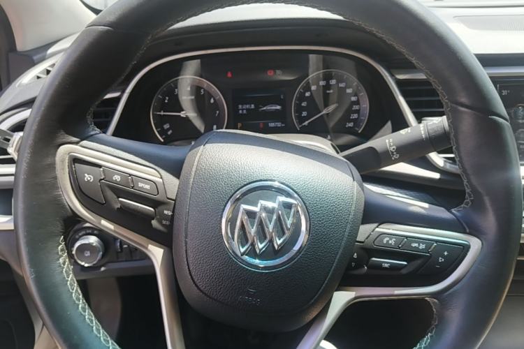 Used Buick GT 2018 18T Automatic Flagship Model Steering Wheel