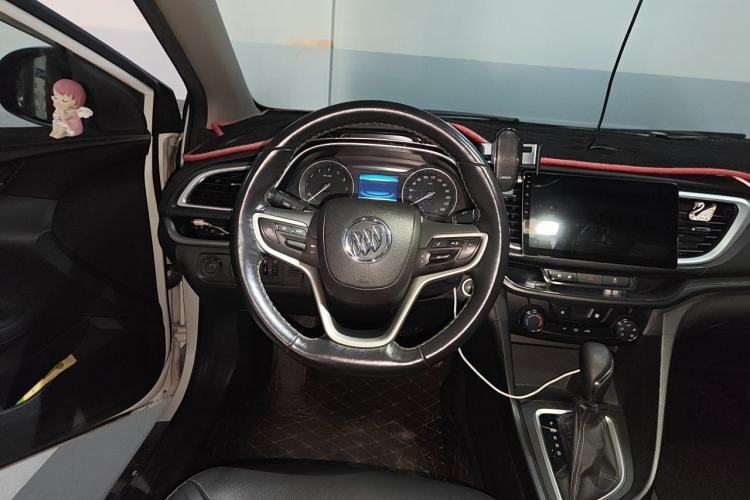 Used Buick GT 2018 18T Automatic Elite Model Steering Wheel