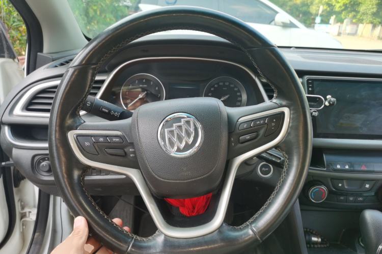 Used Buick GT 2018 18T Automatic Elite Model Steering Wheel