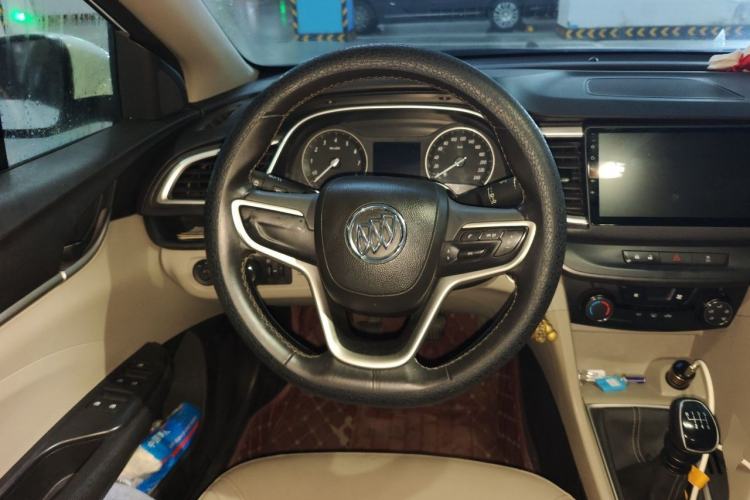 Used Buick GT 2018 15T Manual Elite Version China V Standard Steering Wheel