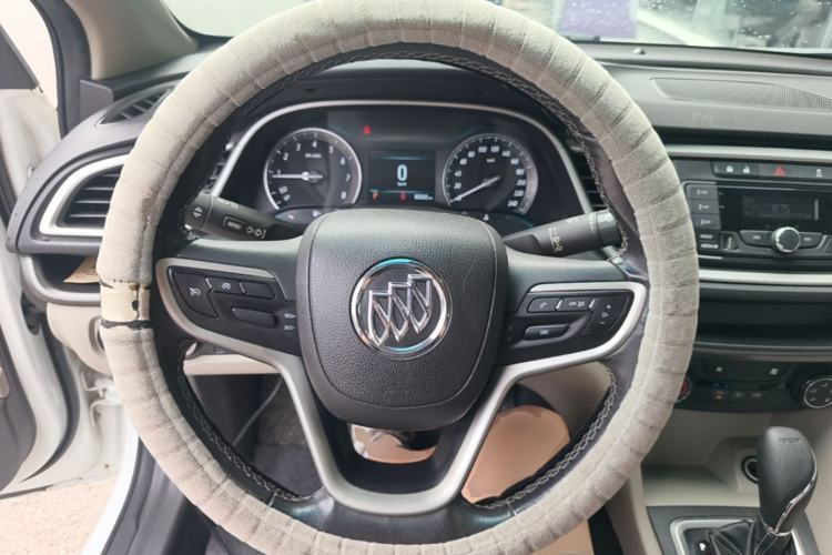 Used Buick GT 2018 15T Dual-Clutch Elite Model China V Standard Steering Wheel