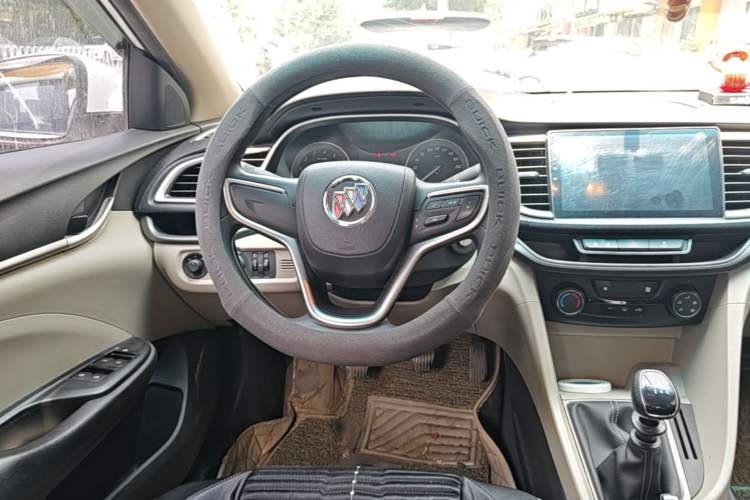 Used Buick GT 2018 15T Manual Entry-Level Version China V Standard Steering Wheel