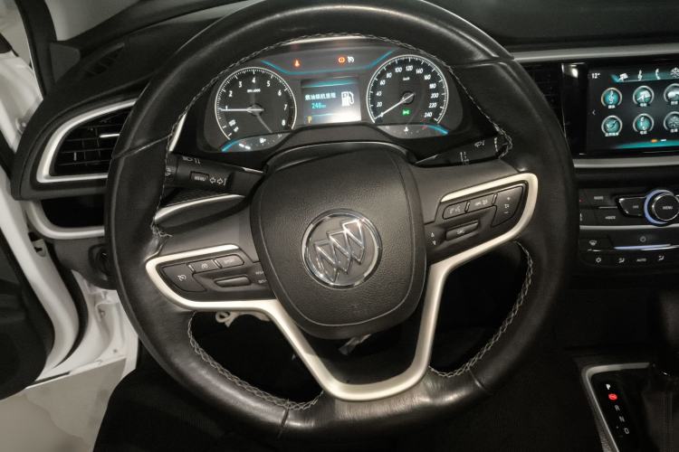 Used Buick GT 2018 18T Automatic Flagship Model Steering Wheel