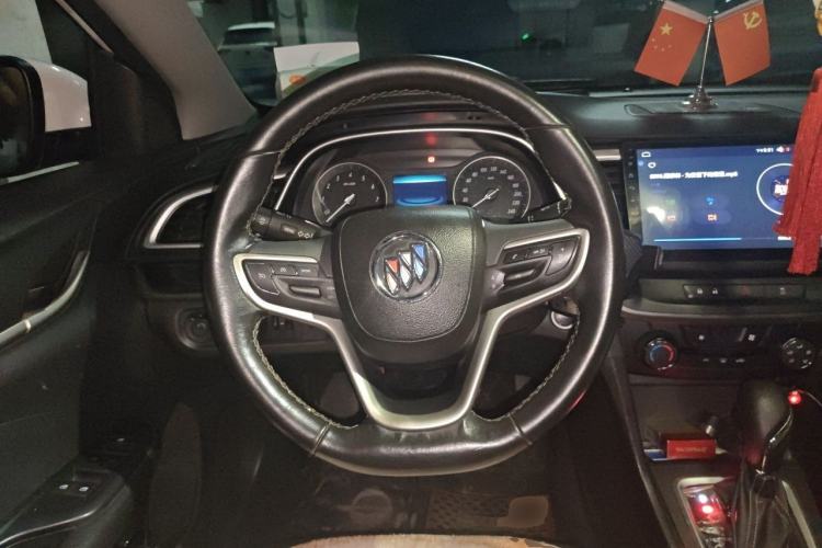 Used Buick GT 2018 18T Automatic Elite Model Steering Wheel