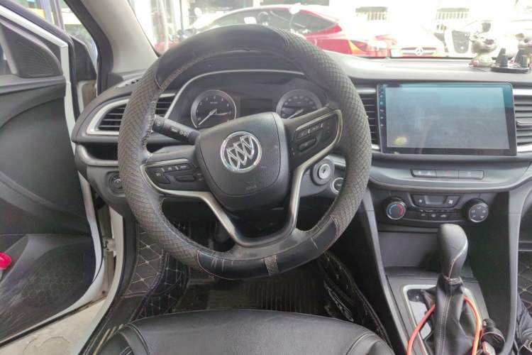 Used Buick GT 2018 18T Automatic Elite Model Steering Wheel