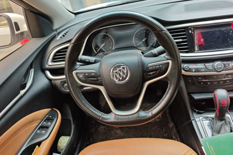 Used Buick GT 2018 18T Automatic Flagship Model Steering Wheel