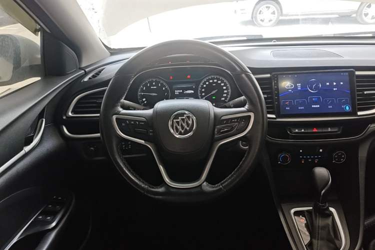 Used Buick GT 2018 18T Automatic Elite Model Steering Wheel
