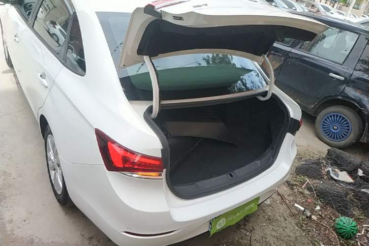 Used Buick GT 2018 15T Dual-Clutch Elite Model China V Standard Trunk