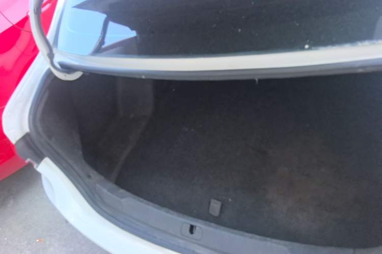 Used Buick GT 2018 15T Manual Elite Version China V Standard Trunk