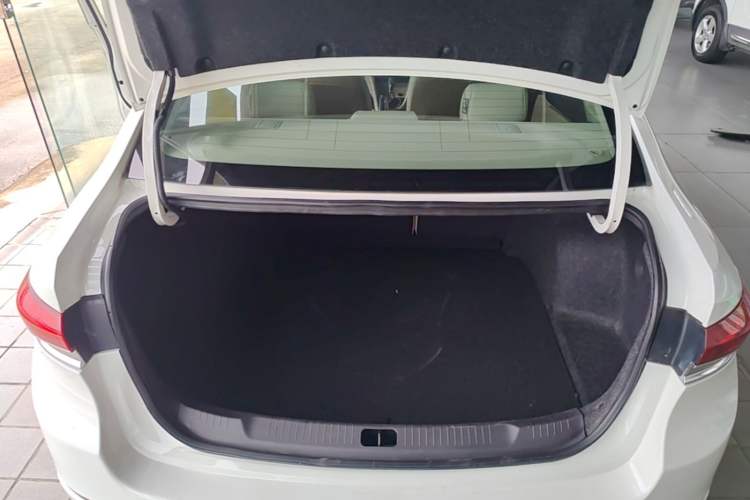 Used Buick GT 2018 15T Dual-Clutch Elite Model China V Standard Trunk
