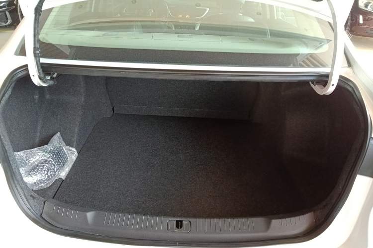 Used Buick GT 2018 15T Dual-Clutch Advanced Model China V Standard Trunk