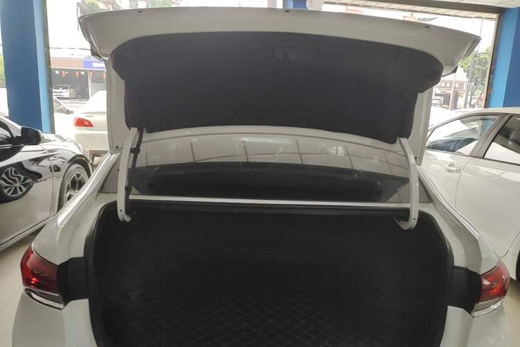 Used Buick GT 2018 18T Automatic Elite Model Trunk