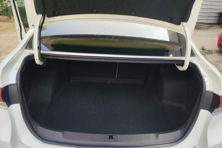 Used Buick GT 2018 15T Dual-Clutch Elite Model China V Standard Trunk