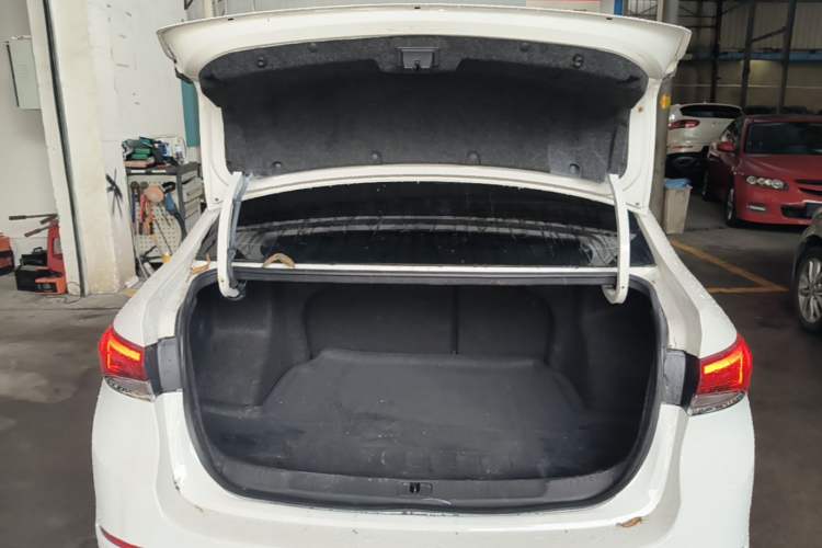 Used Buick GT 2018 18T Automatic Elite Model Trunk