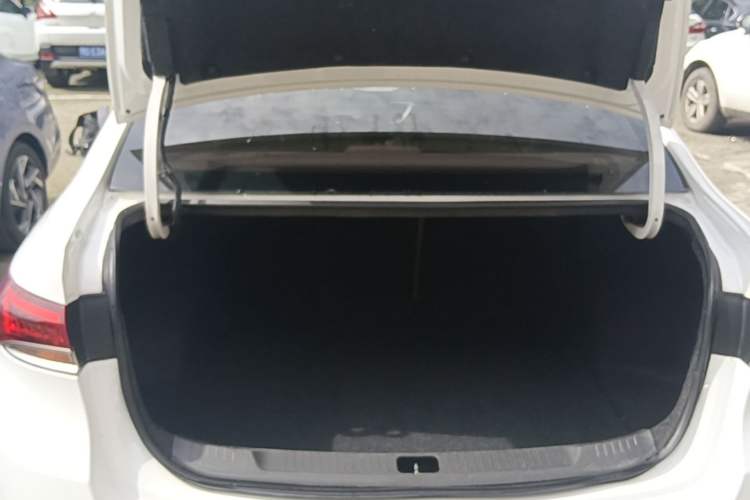 Used Buick GT 2018 15T Dual-Clutch Elite Model China V Standard Trunk