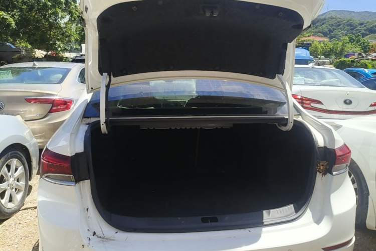 Used Buick GT 2018 18T Automatic Flagship Model Trunk