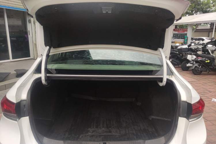 Used Buick GT 2018 15T Dual-Clutch Advanced Model China V Standard Trunk