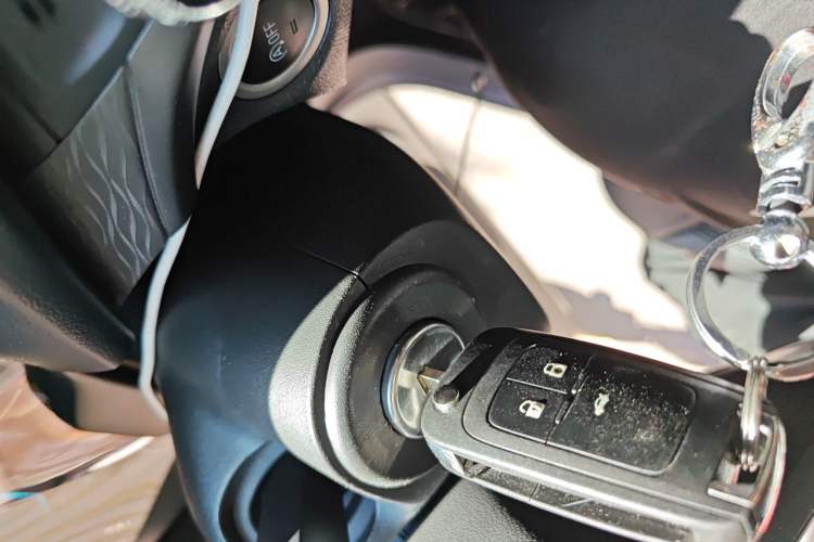 Used Buick GT 2018 18T Automatic Elite Model Vehicle Key