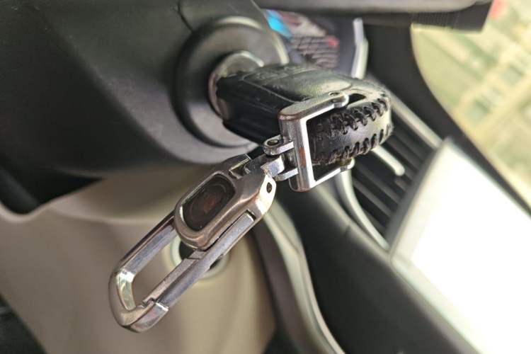 Used Buick GT 2018 15T Dual-Clutch Elite Model China V Standard Vehicle Key