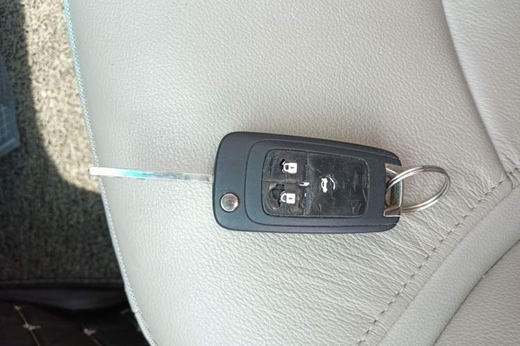 Used Buick GT 2018 15T Manual Elite Version China V Standard Vehicle Key